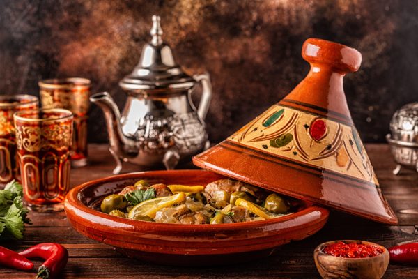 Traditional,Moroccan,Chicken,Tagine,With,Olives,And,Salted,Lemons,,Selective